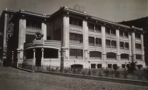 Intervento di manutenzione straordinaria ed efficientamento energetico della scuola primaria e dell'infanzia L. Ariosto in via Ariosto 1A Genova: foto storica