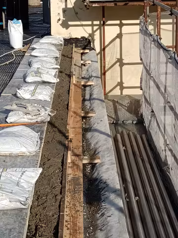 Intervento di manutenzione straordinaria ed efficientamento energetico della scuola primaria e dell'infanzia L. Ariosto in via Ariosto 1A Genova: formazione cordolo