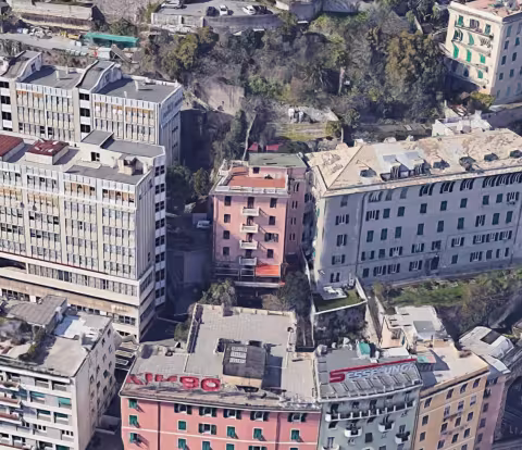 Povertà estrema- Housing First: vista d'insieme da visore 3D del prospetto Sud (Google Maps)