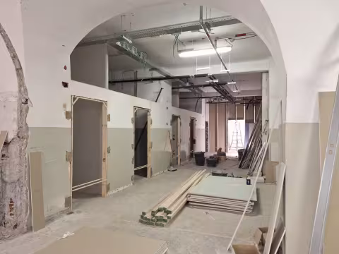 Casa della solidarietà (Massoero), Via del Molo 13: completamento asilo notturno, spazi co-working, residenze sociali, spazi comuni, locali deposito; rifacimento copertura e restauro facciate Corpo B - Lavorazioni ai piani