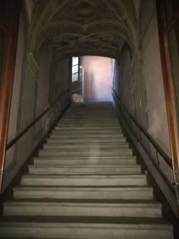 Recupero di Palazzo Carpaneto: scalone interno