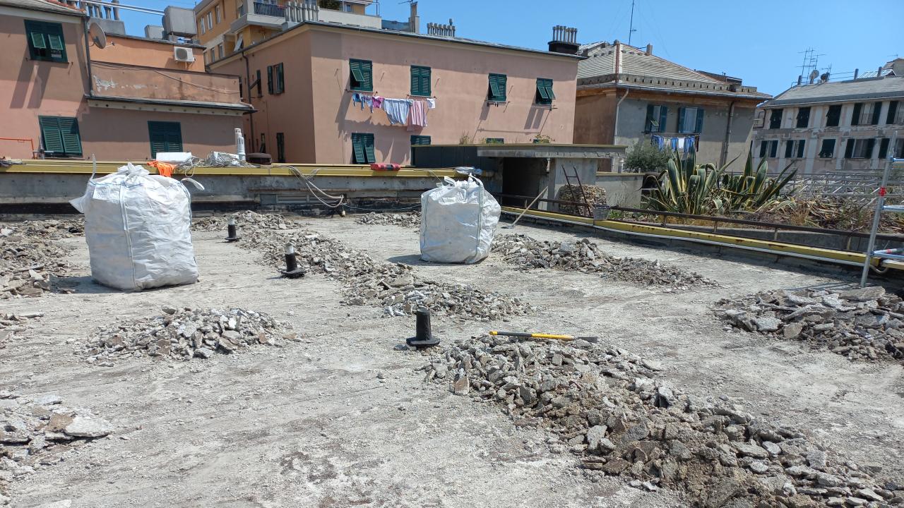 Centro Civico Buranello - Via Buranello 1: rifacimento copertura