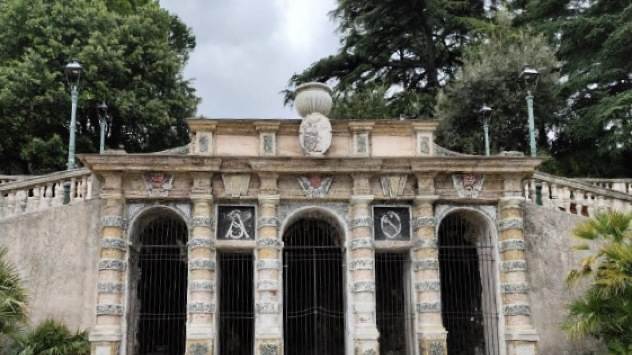 Villa Imperiale Scassi "La Bellezza", Largo Gozzano 3: restauro conservativo del ninfeo, del parco e riqualificazione del giardino storico - Ninfeo superiore