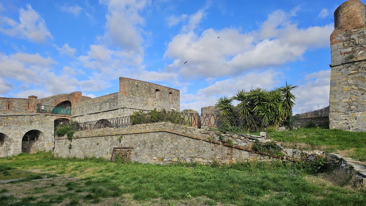 Restauro e valorizzazione del Sistema dei Forti e della Cinta Muraria: Forte Santa Tecla