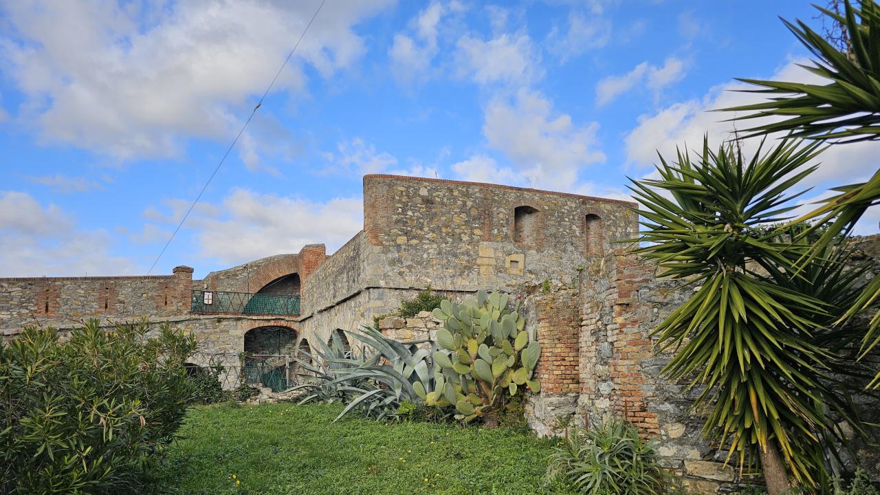 Restauro e valorizzazione del Sistema dei Forti e della Cinta Muraria: Forte Santa Tecla